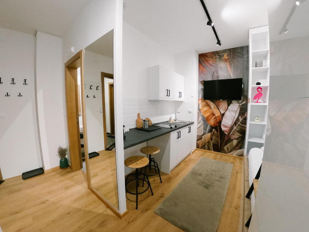 נובי סאד Meebo Apartments מראה חיצוני תמונה